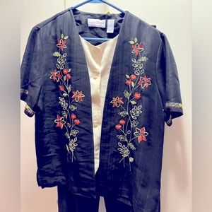 Alfred Dunner ladies black pant suit two-piece set